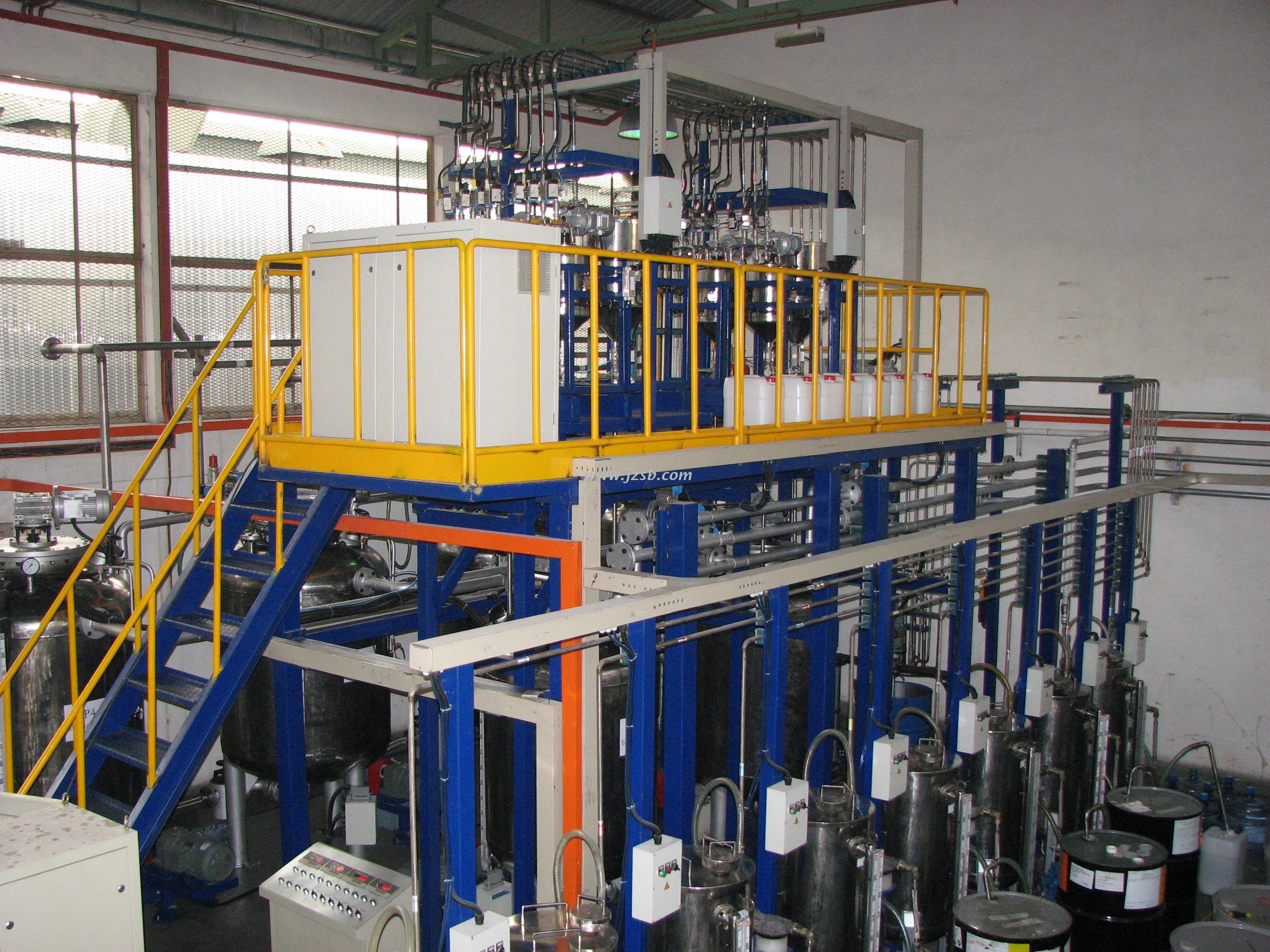 4 component polyol mixing system